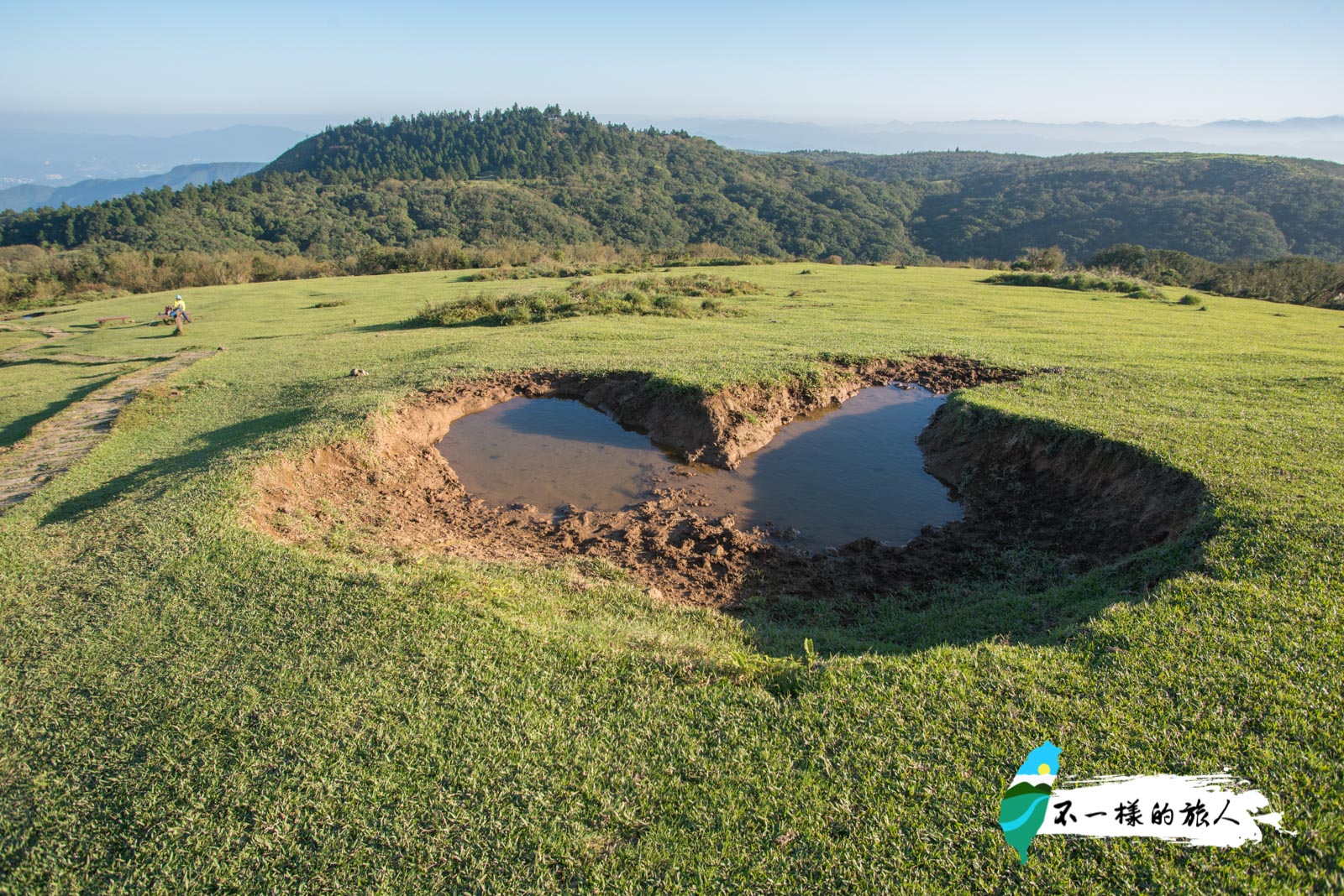 陽明山 風擎步道 擎天崗 石梯嶺 風櫃嘴 無人大草原秘境 挑戰陽明山東段縱走 不一樣的旅人