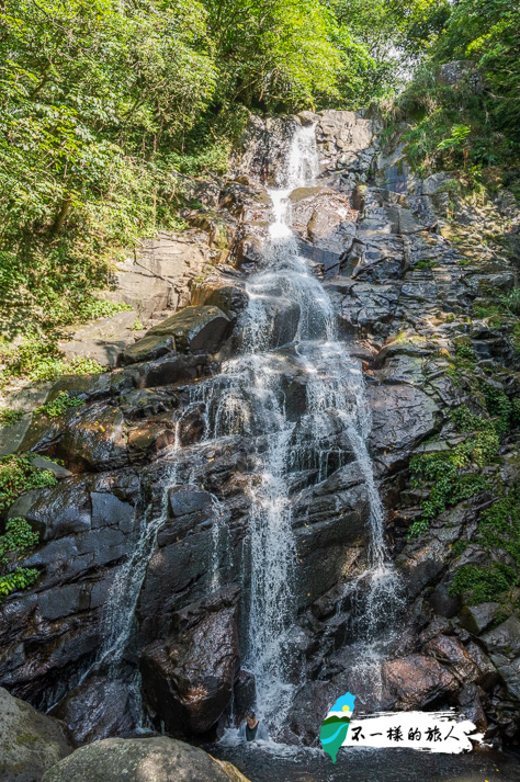 青山瀑布