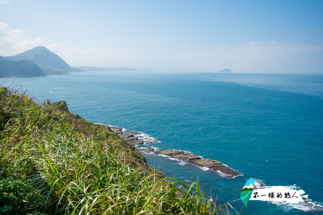 東北角 鼻頭角步道 夢幻彩虹階梯 步道地圖 交通 停車 美食全攻略 不一樣的旅人