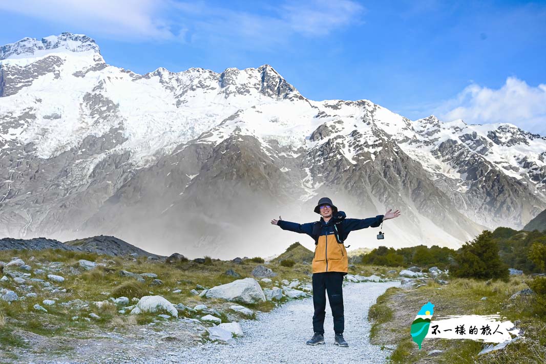 胡克山谷步道雪山景色