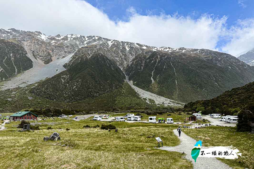 庫克山白馬營地