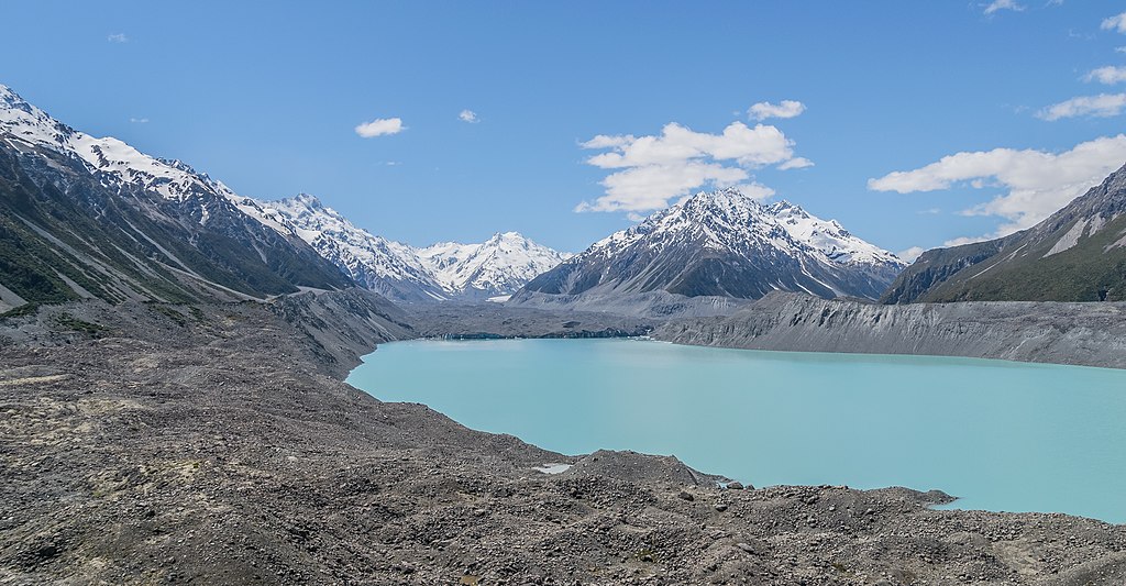 Tasman Glacier Lake