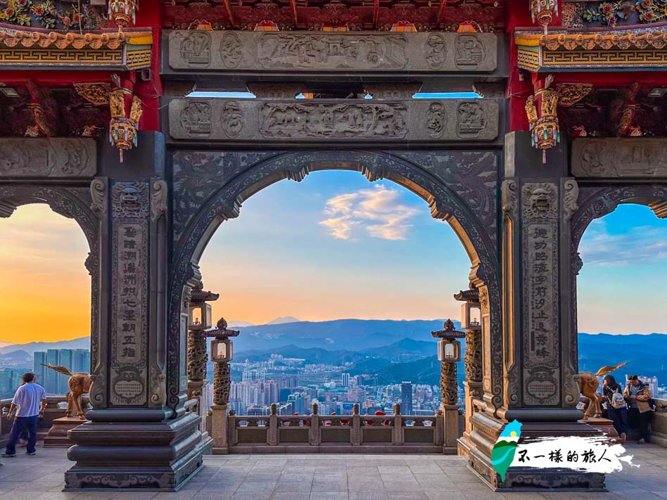 汐止聖德宮希臘風拱門